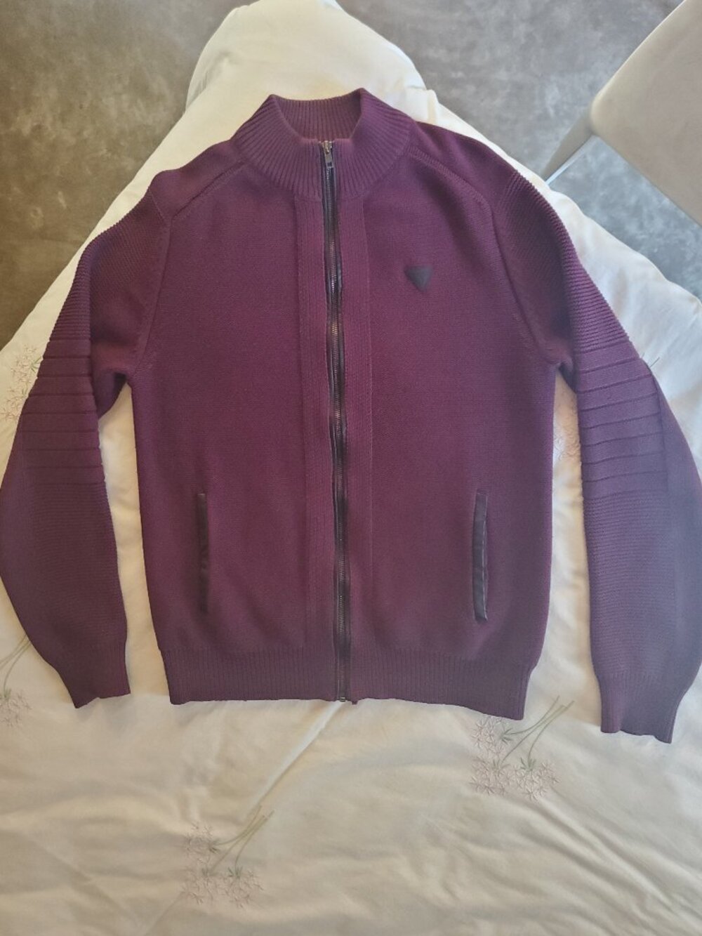 Guess Full Zip Mock Neck Sweater Jacket Maroon Size Small